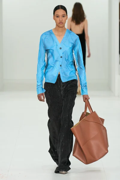 Look 35